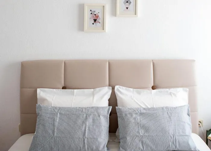 Cath's Skopelos Town